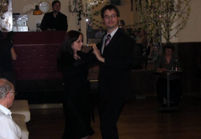 image203.jpg